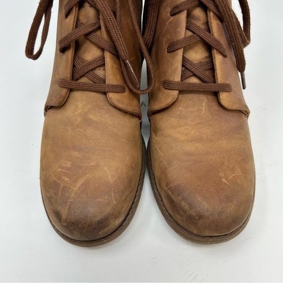 Clarks Brown Tan Leather Sashlin Sue Ankle Lace Up Booties Size 9 Comfort - Picture 6 of 13